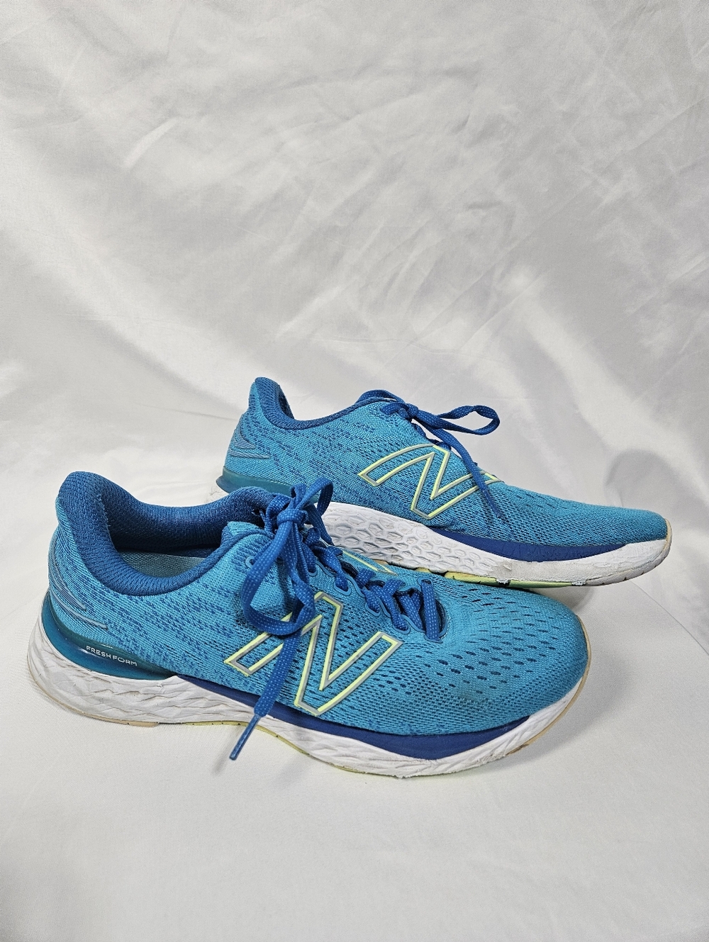 New Balance Fresh Foam Running Shoes Blue Women’s 9 Athletic Sneakers